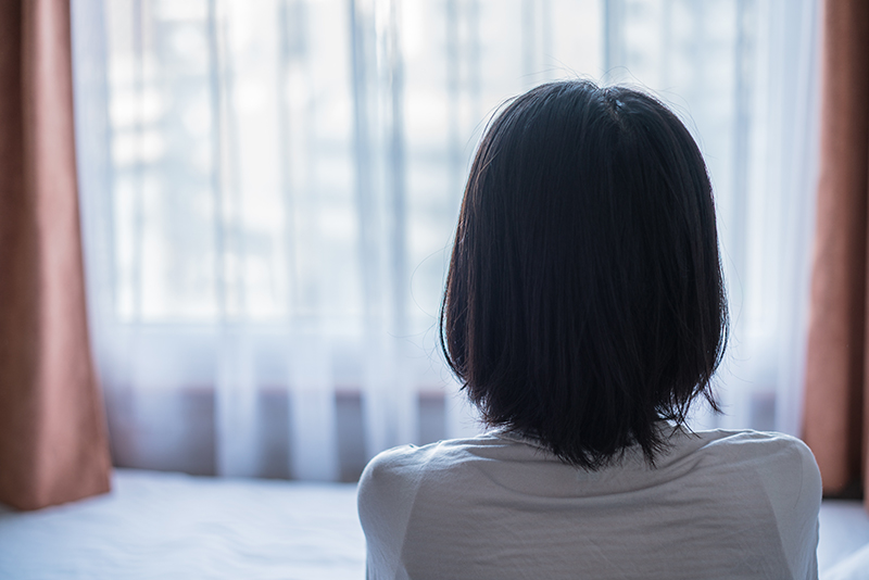 らいさぽセンター本校 ｜引きこもり、不登校、ニートの就労支援、自立支援 | 40代女性 引きこもりの実態と解決策｜精神面の悩みと社会復帰支援ガイド