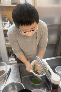 らいさぽセンター本校 ｜引きこもり、不登校、ニートの就労支援、自立支援 | 苦戦しながらも大成功！みんなで作った春分の日ごはん